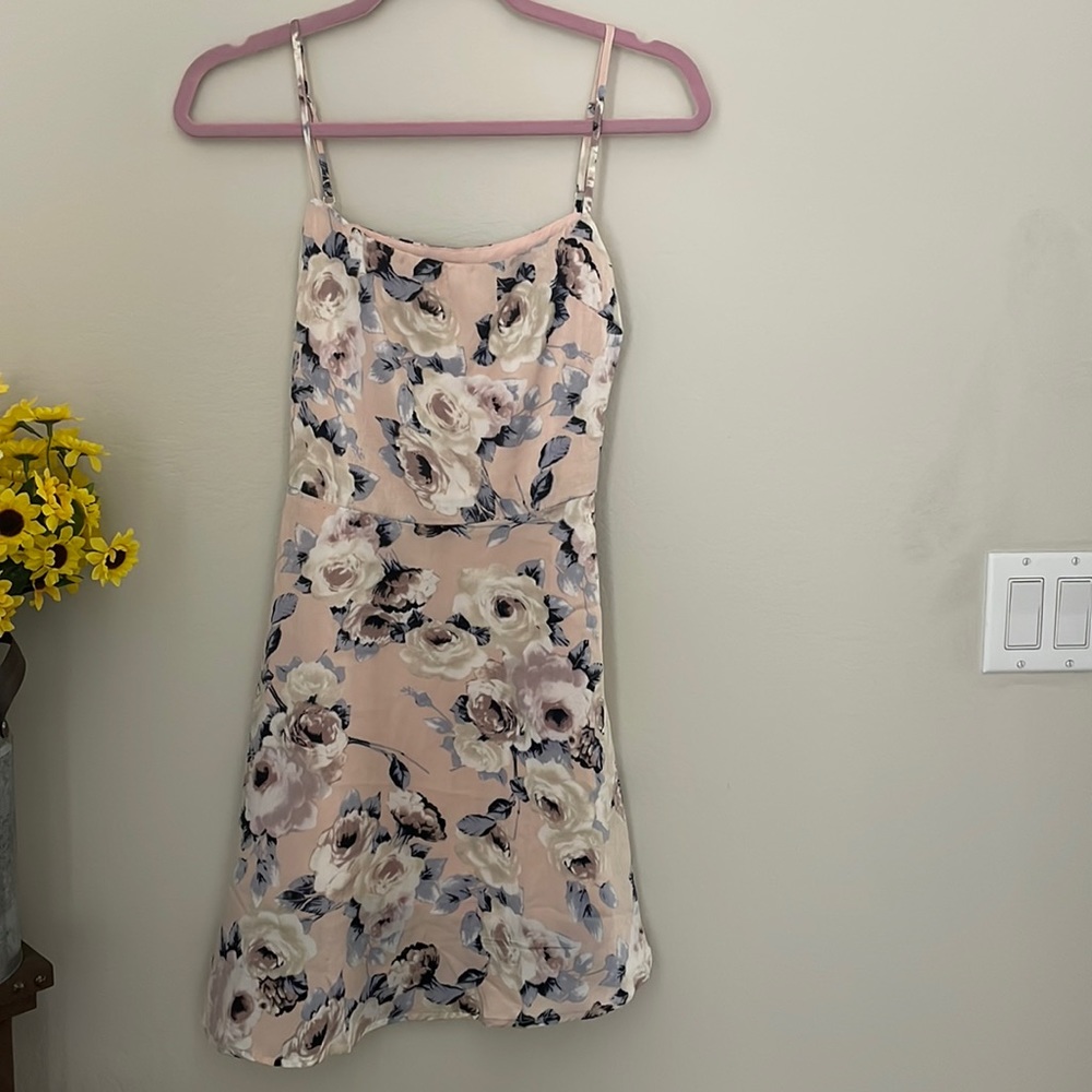 Honey Punch Pink floral Spaghetti Strap Dress Size Medium